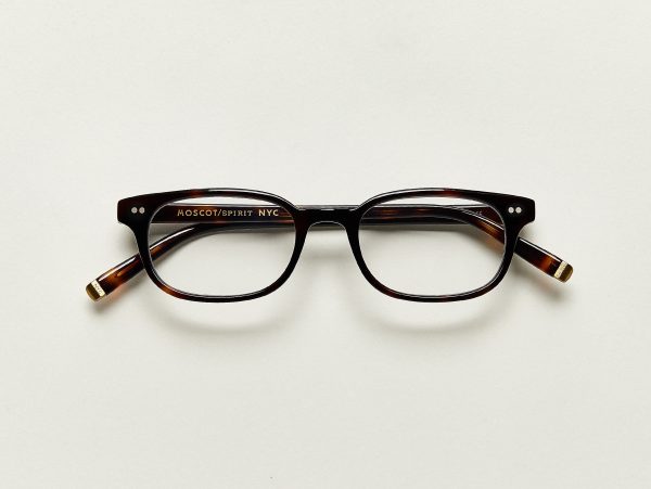 brandon-color-tortoise-pos-2_b18be209-c076-4d33-8562-afbbe530be22.jpg